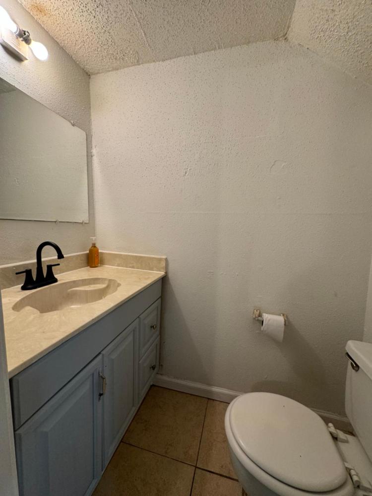 Cozy 2-Bedroom